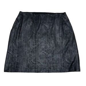APT.9 Snakeskin Faux Leather Skirt Size Large NWOT